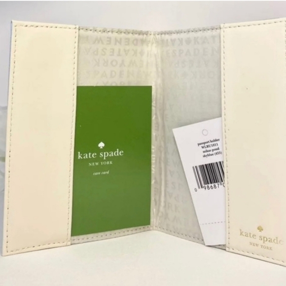 🆕️ NWT Kate Spade Mika’s Pond blue Passport Holder ✨️🩵 - Picture 2 of 4